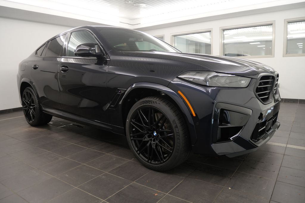 2025 BMW X6 M 9