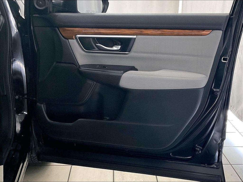 2020 Honda CR-V — photo 12