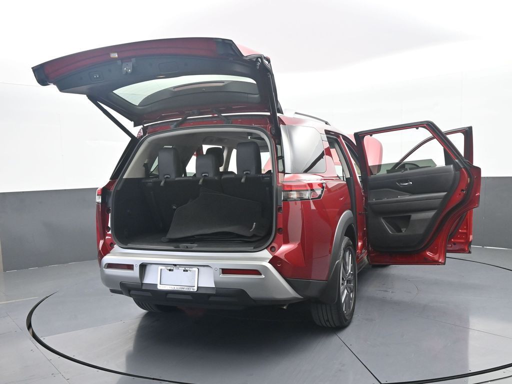 Used 2024 Scarlet Ember Nissan SL image 88