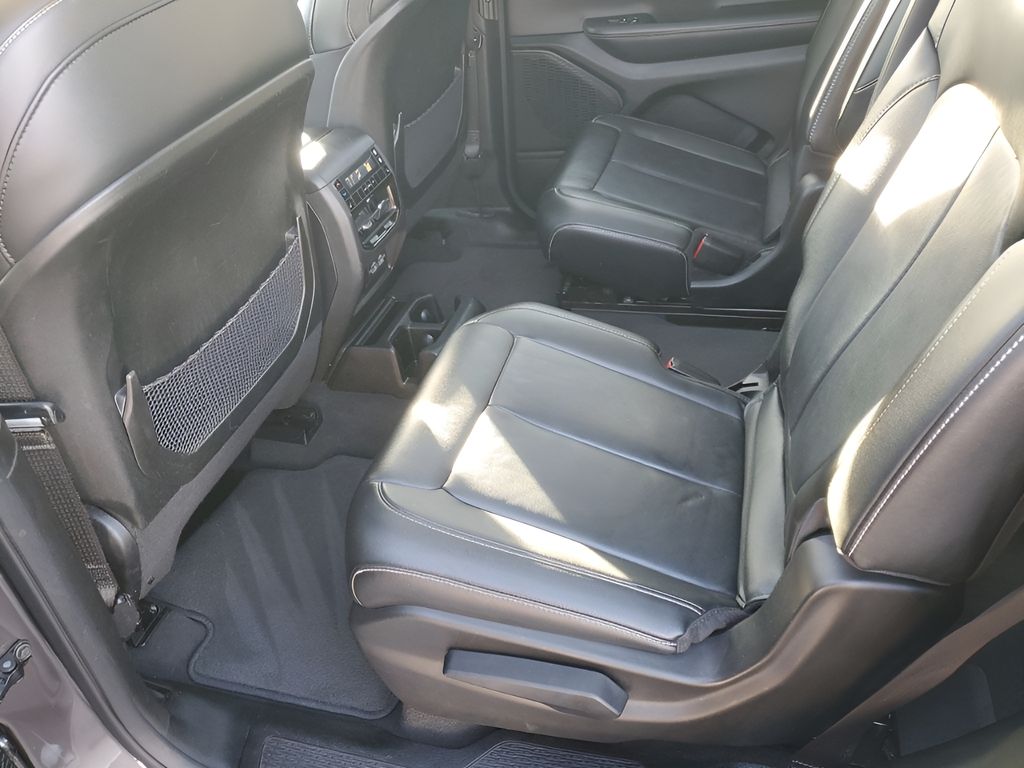 Used Car 2023 Jeep Grand Cherokee L  Limited For Sale Under $30,000 In Austin, Texas