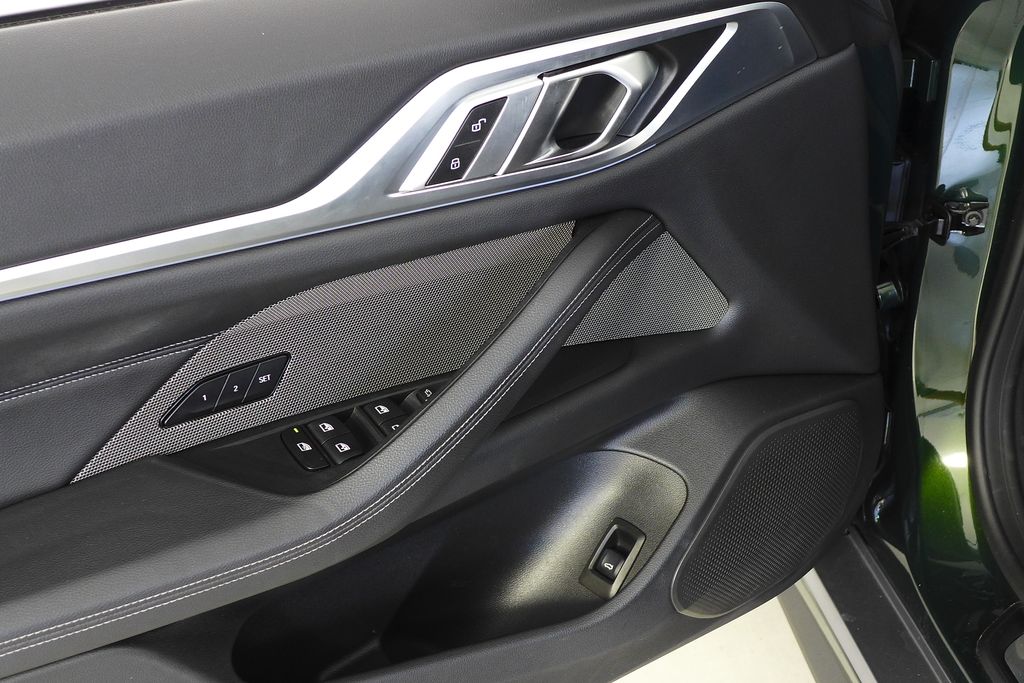 Thumbnail: 2023 BMW i4 - 12