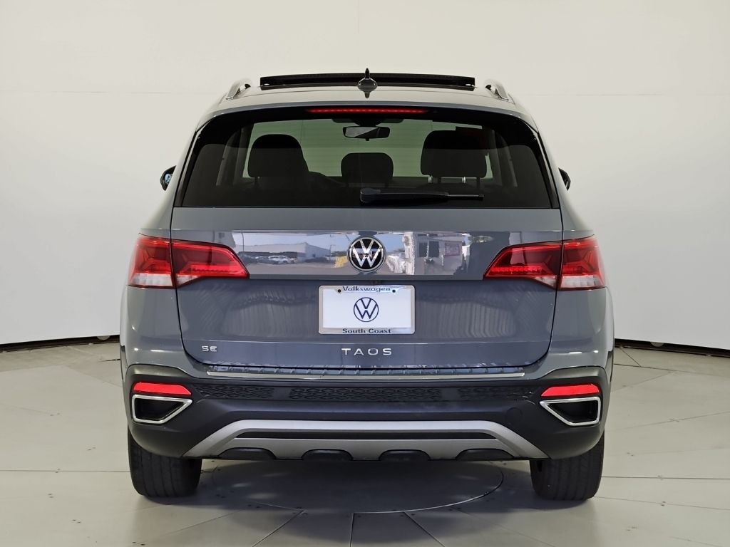 Thumbnail: 2023 Volkswagen Taos - 8
