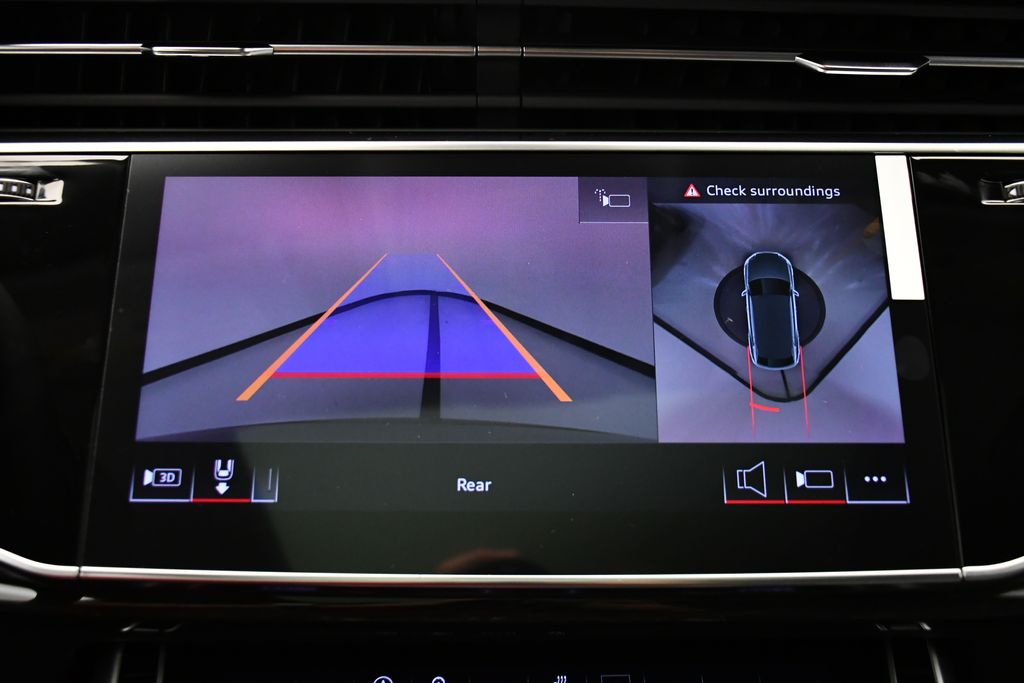 Thumbnail: 2026 Audi Q8 - 28