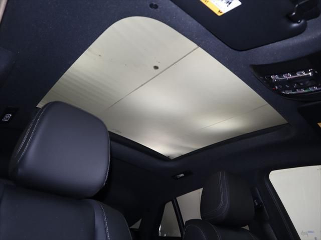 Thumbnail: 2026 Mercedes-Benz GLE - 20