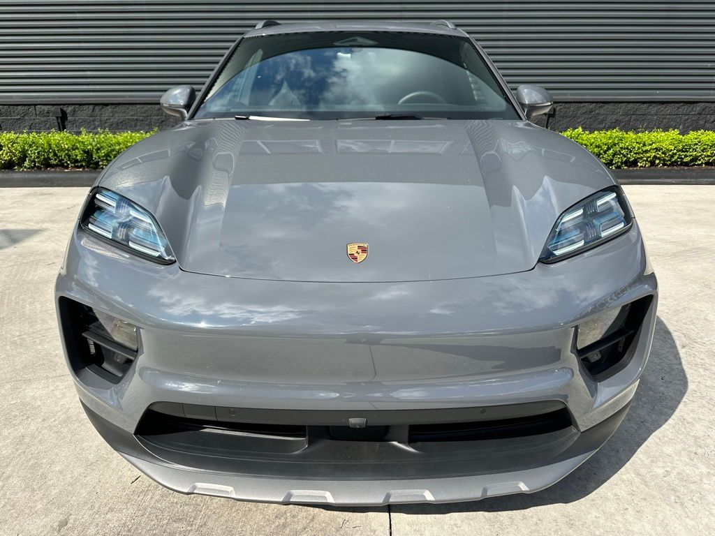 Thumbnail: 2025 Porsche Macan - 8