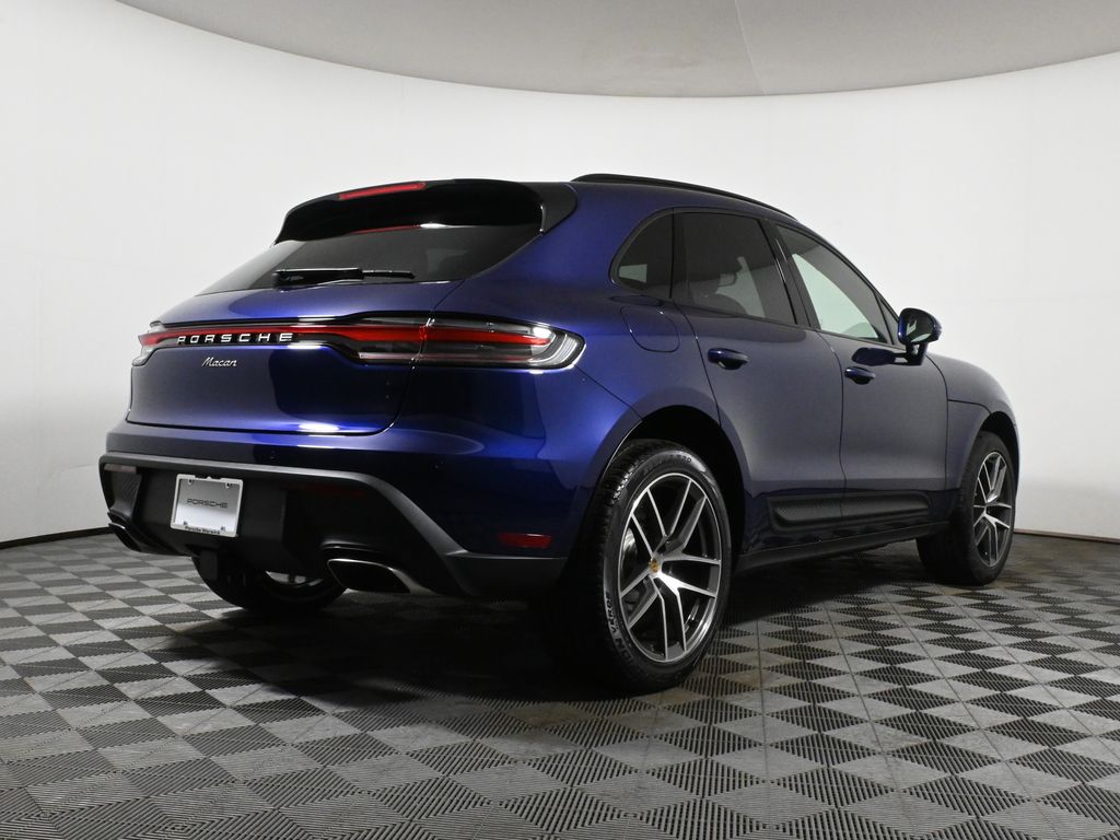 Thumbnail: 2025 Porsche Macan - 7