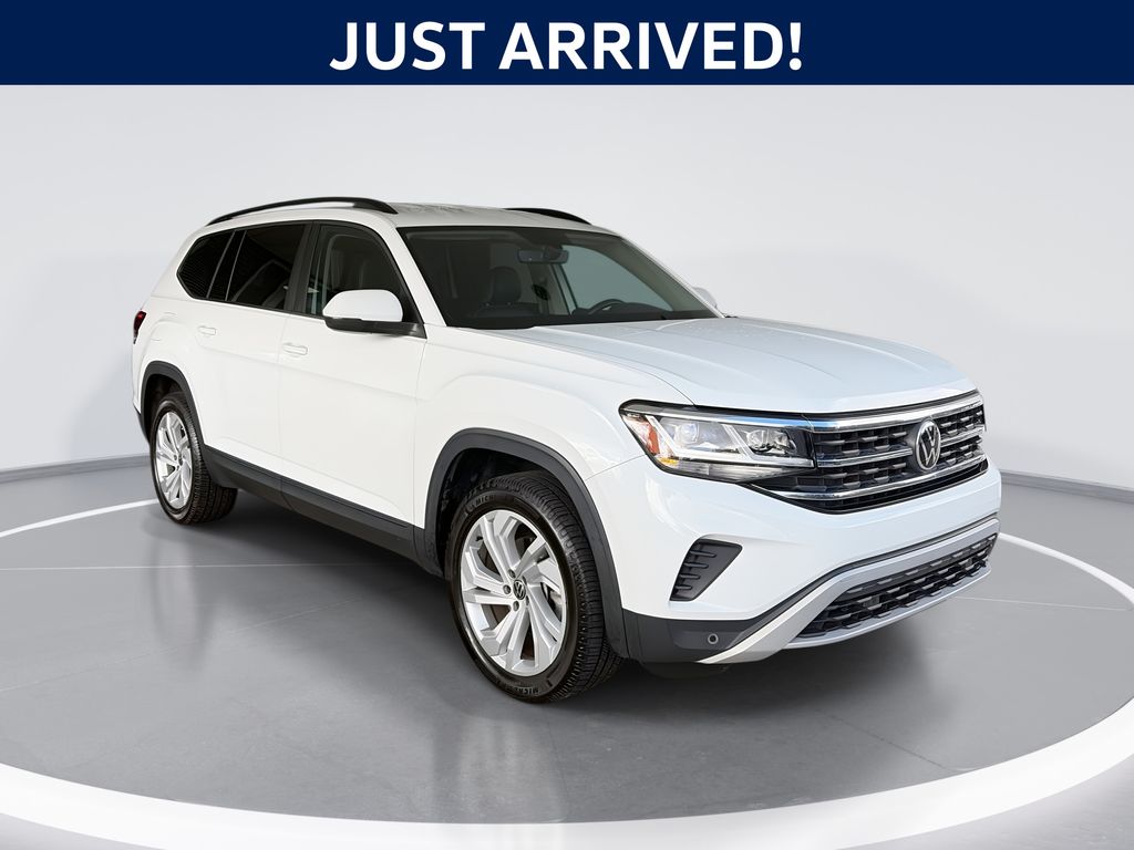 Pure White 2022 Volkswagen Atlas SUV / Crossover Front-Wheel Drive 8-Speed Automatic