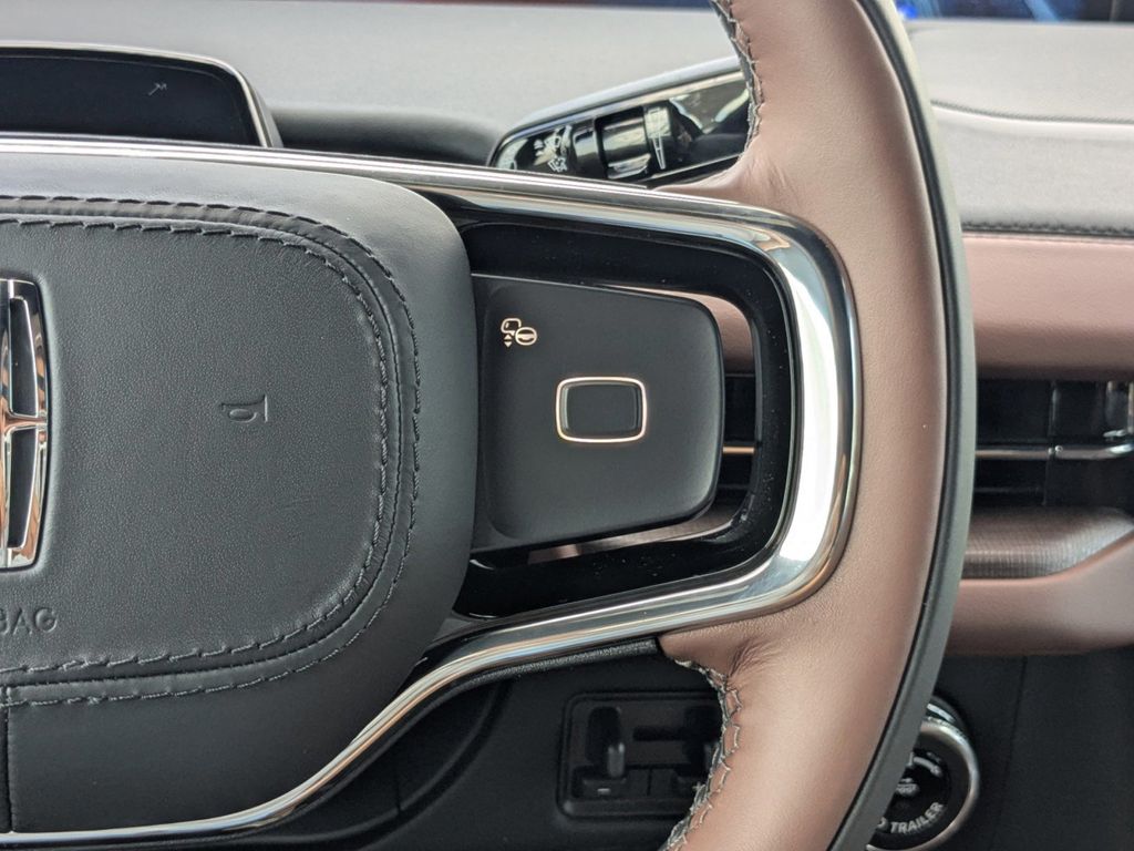 2025 Lincoln Navigator Reserve L