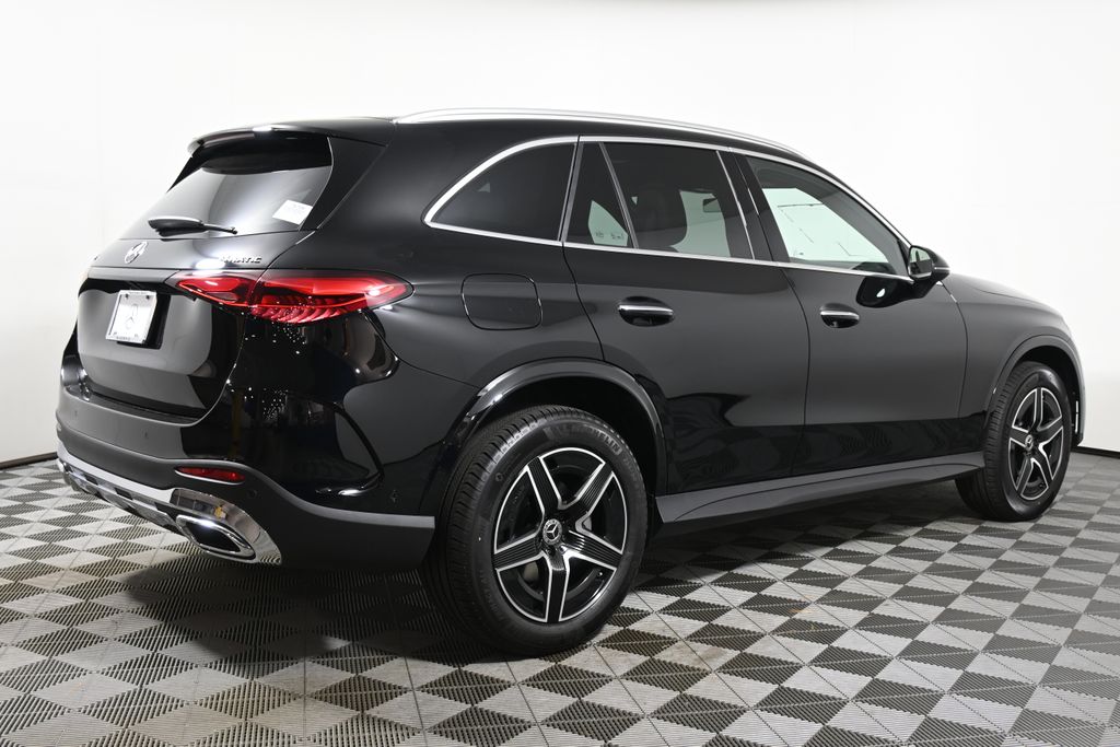 Thumbnail: 2026 Mercedes-Benz GLC - 6
