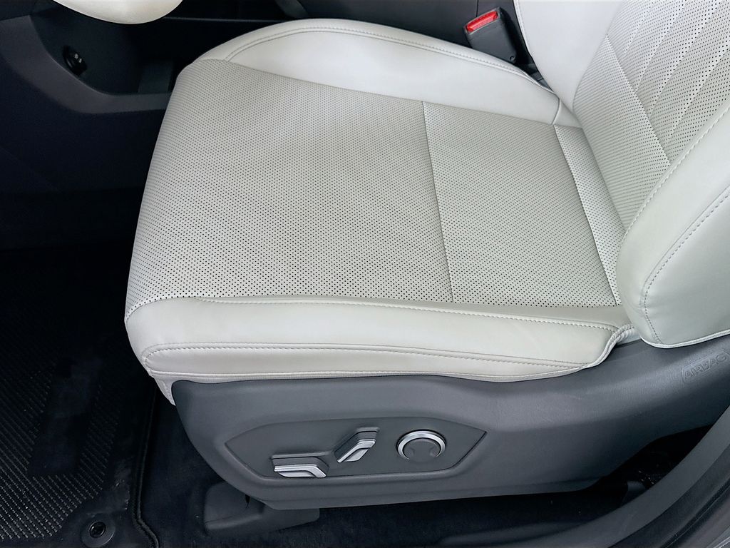 Thumbnail: 2025 Hyundai Santa Fe - 19