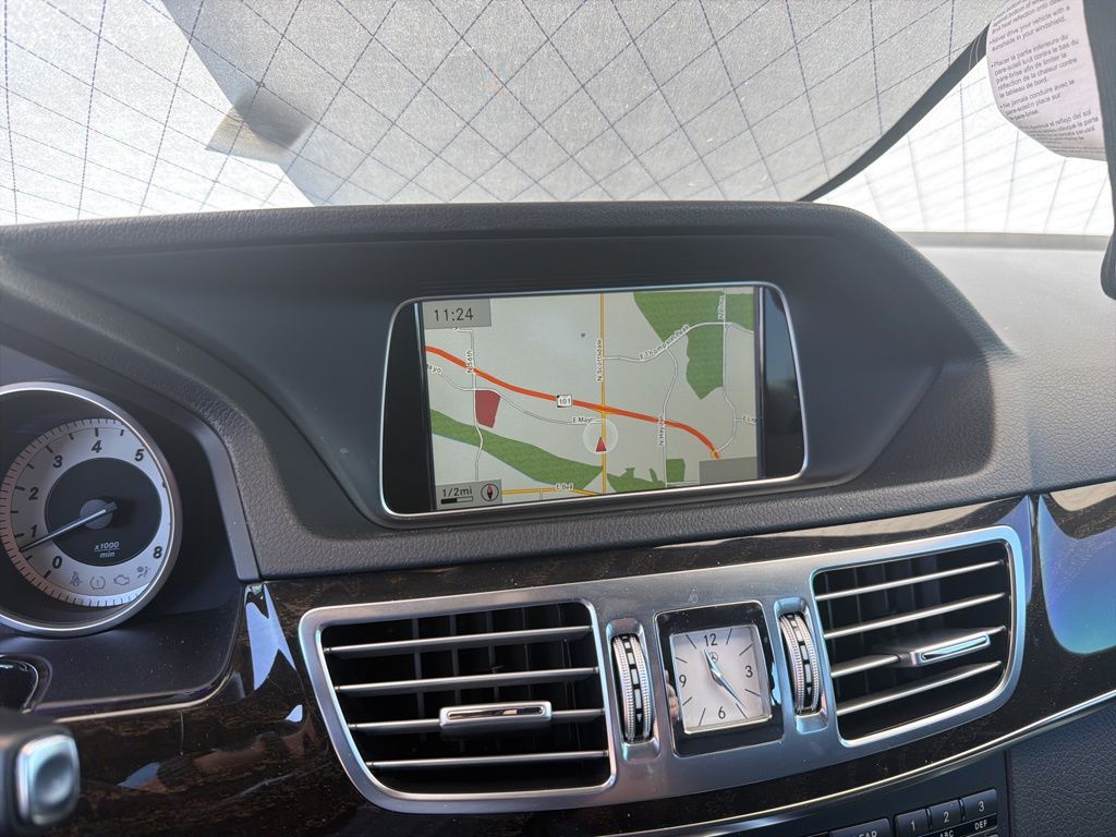 Thumbnail: 2014 Mercedes-Benz E-Class - 8