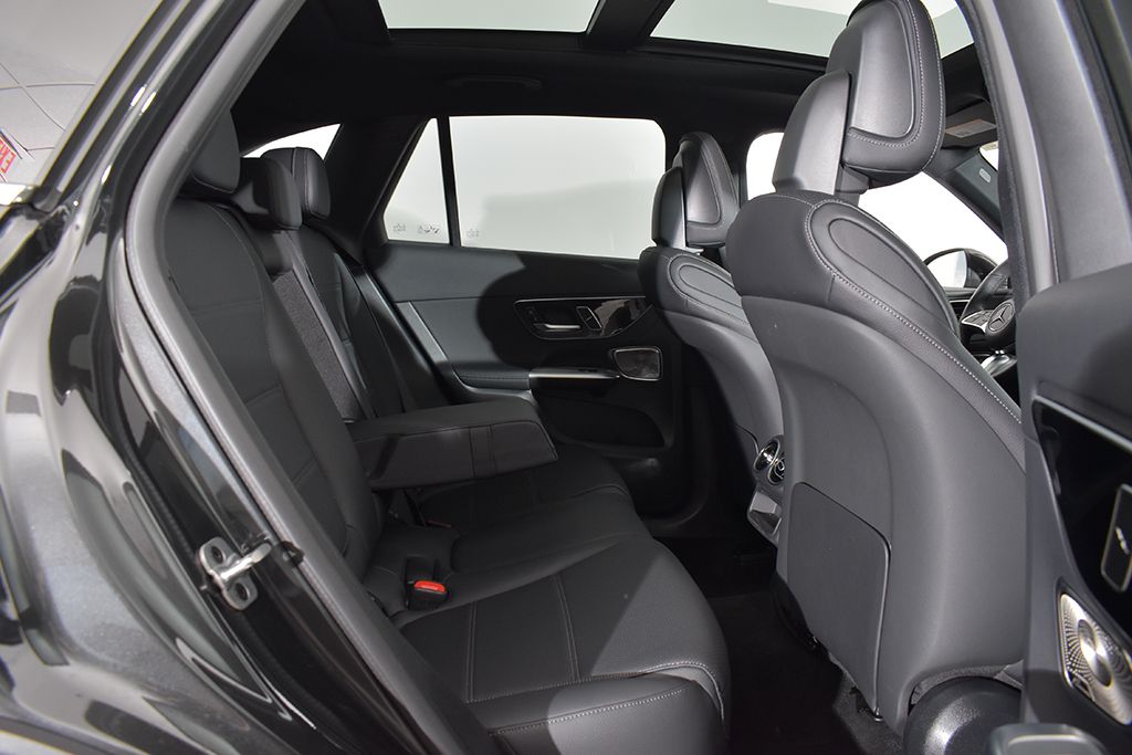 Thumbnail: 2026 Mercedes-Benz GLC - 24