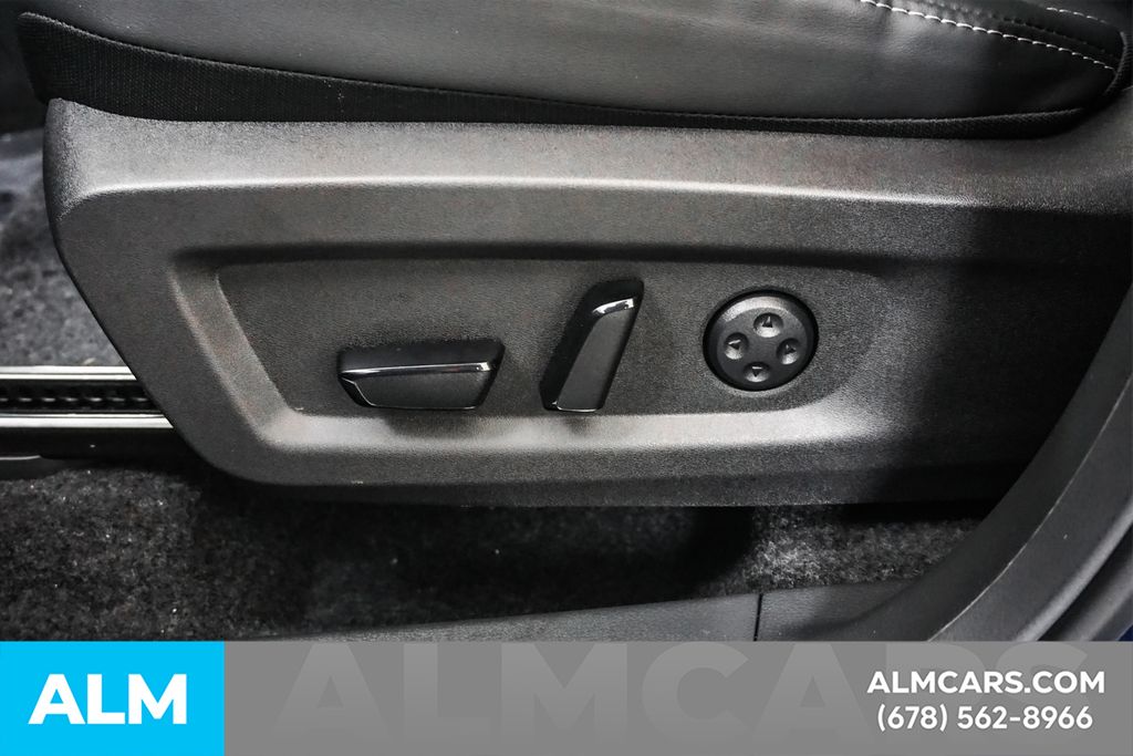 Used 2026 Blue Nissan Platinum image 33