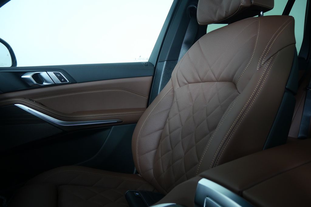 Thumbnail: 2026 BMW X5 - 23