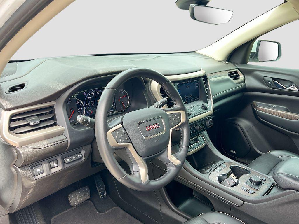 Used 2022 White GMC Denali image 9
