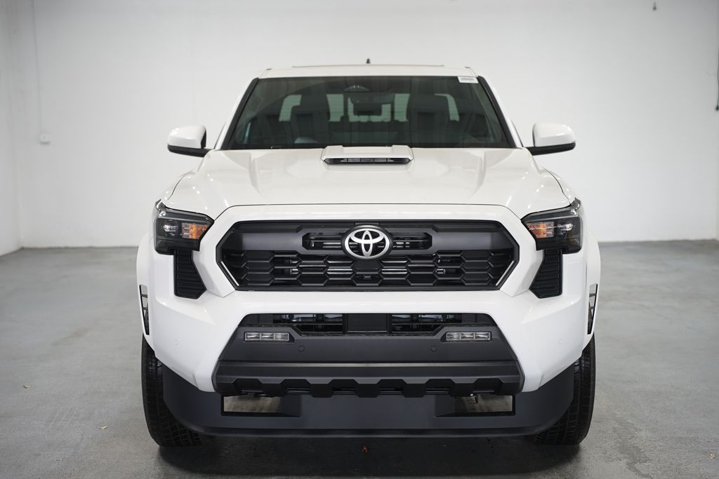 2025 Toyota Tacoma TRD Sport 2