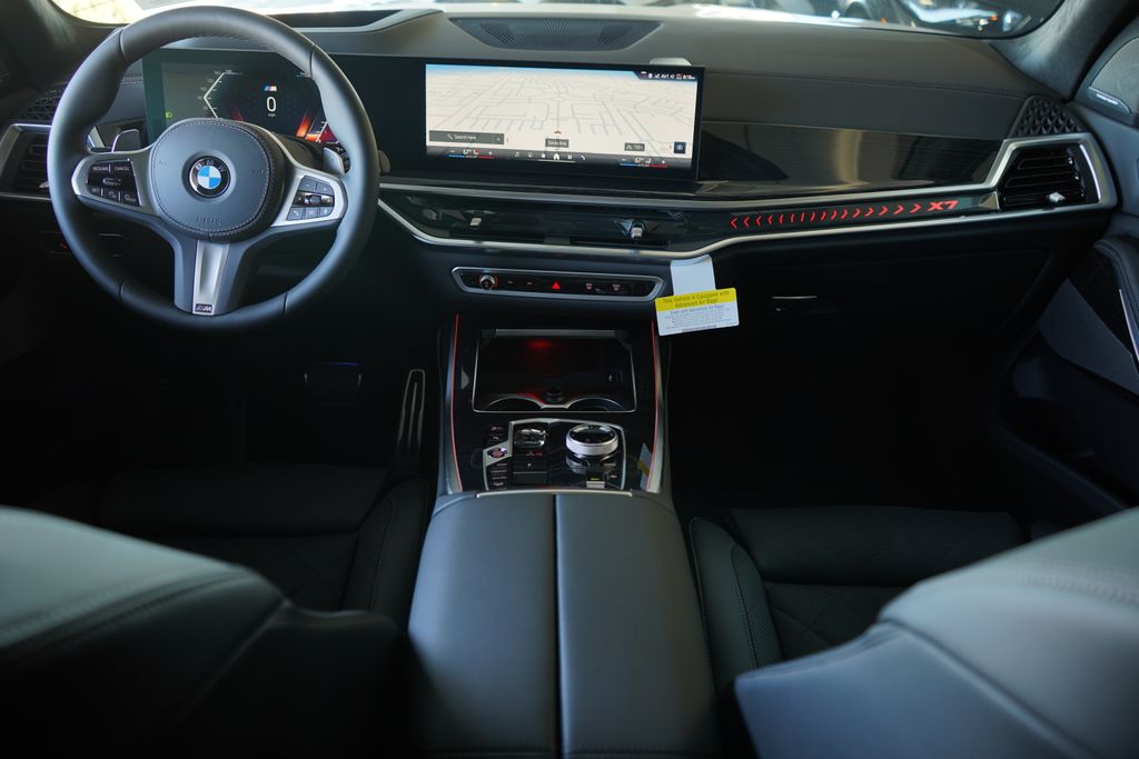 Thumbnail: 2026 BMW X7 - 14