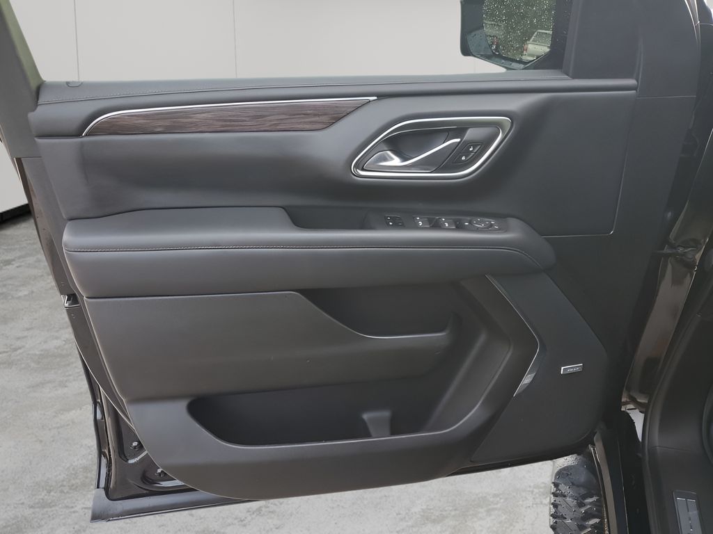 Used Car 2021 Chevrolet Suburban  Z71 For Sale Under $40,000 In Austin, Texas