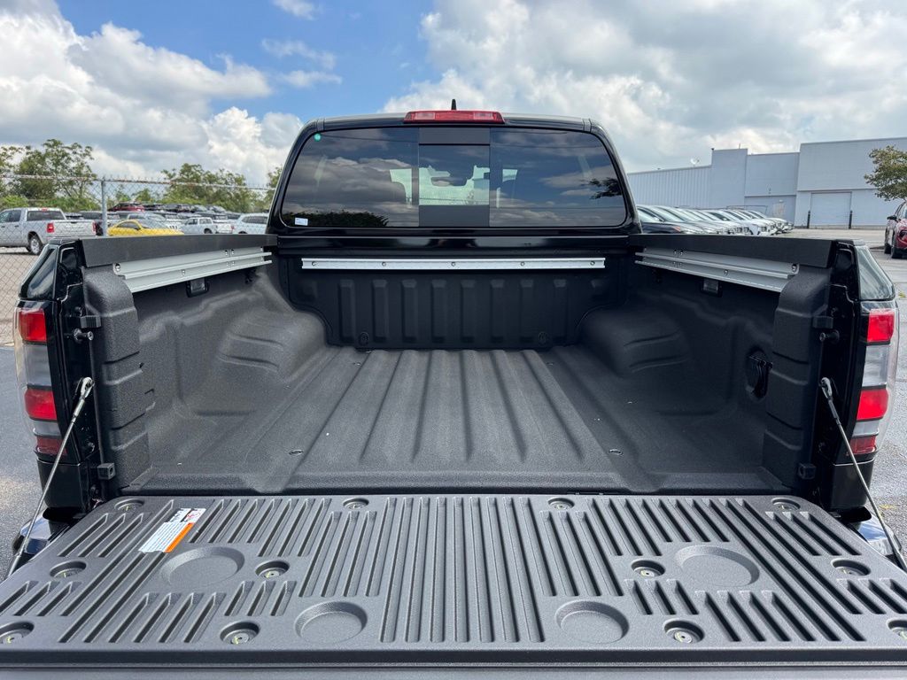 New 2027 Nissan Frontier Truck