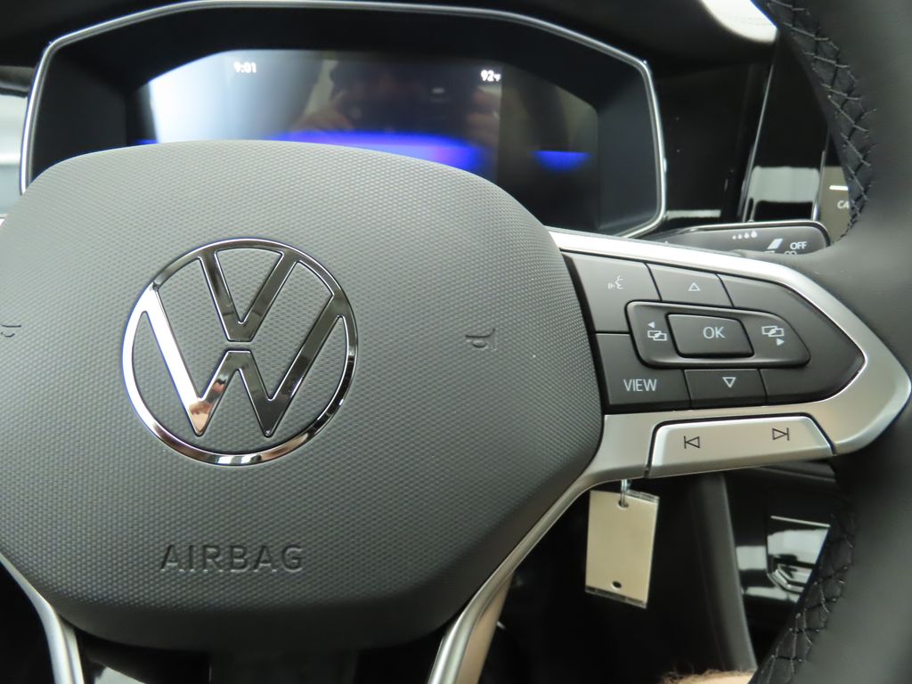 Thumbnail: 2025 Volkswagen Jetta - 12