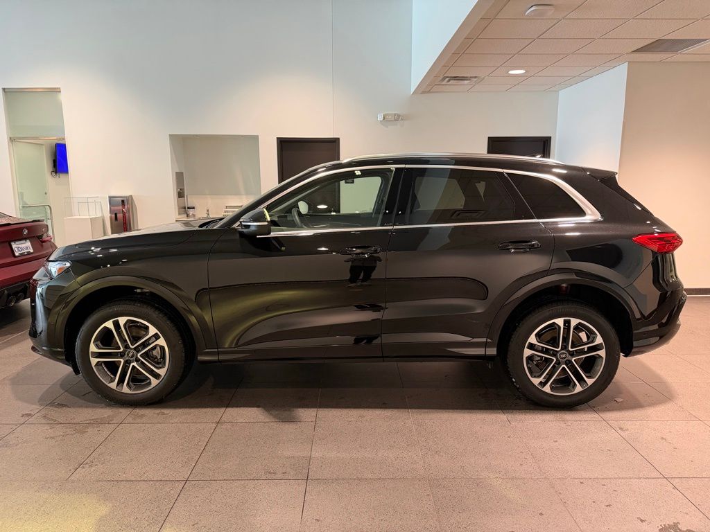used 2025 Audi Q5 car, priced at $46,983