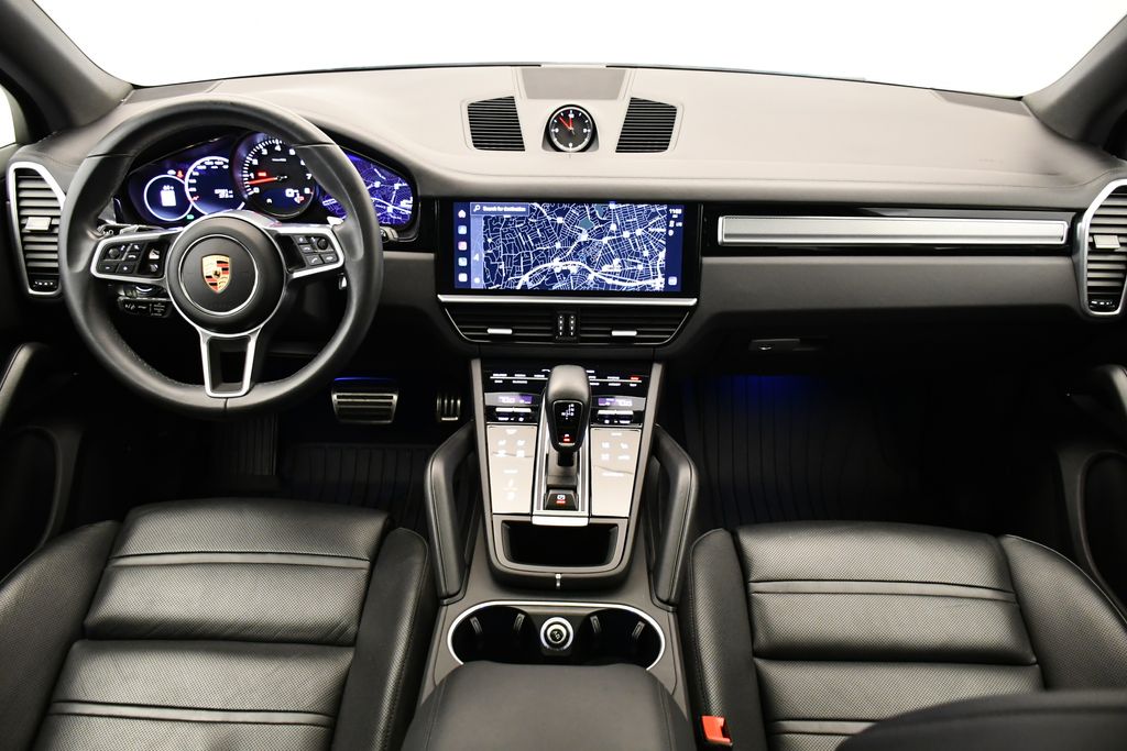 Thumbnail: 2023 Porsche Cayenne - 24