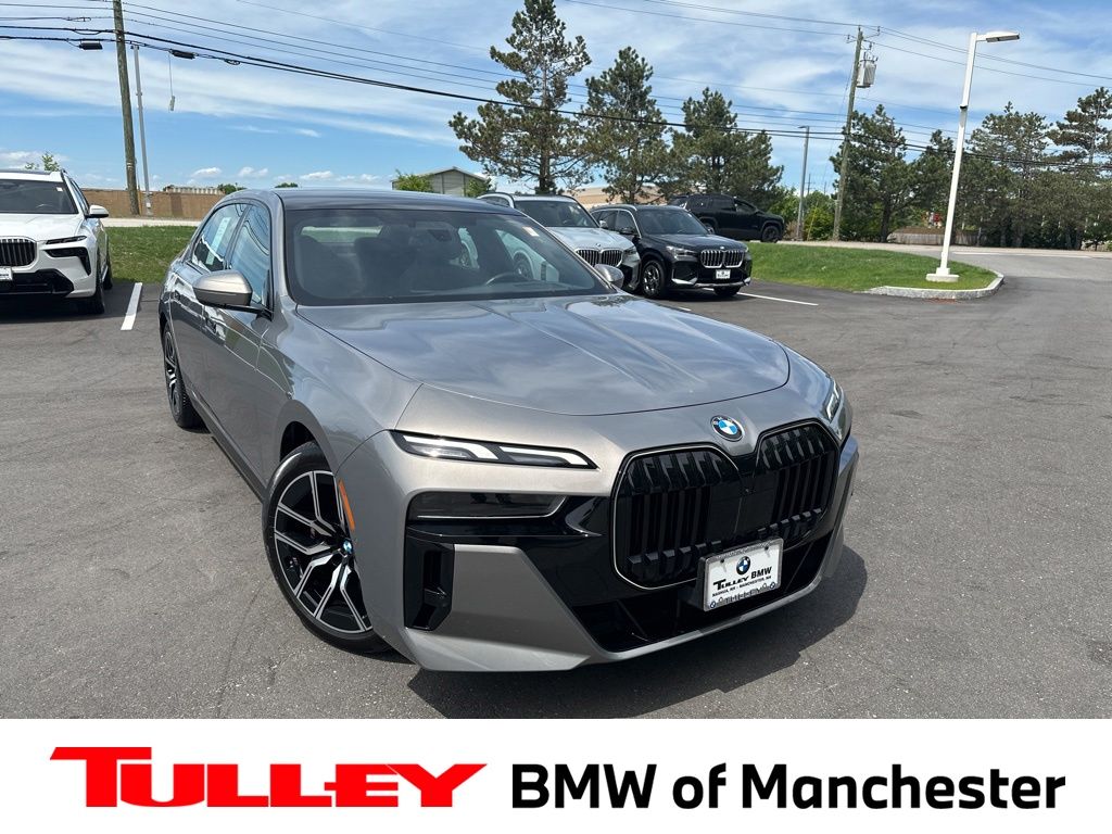 Gray (Oxide Grey Metallic) 2025 BMW 7 Series Sedan All-Wheel Drive 8-Speed Automatic