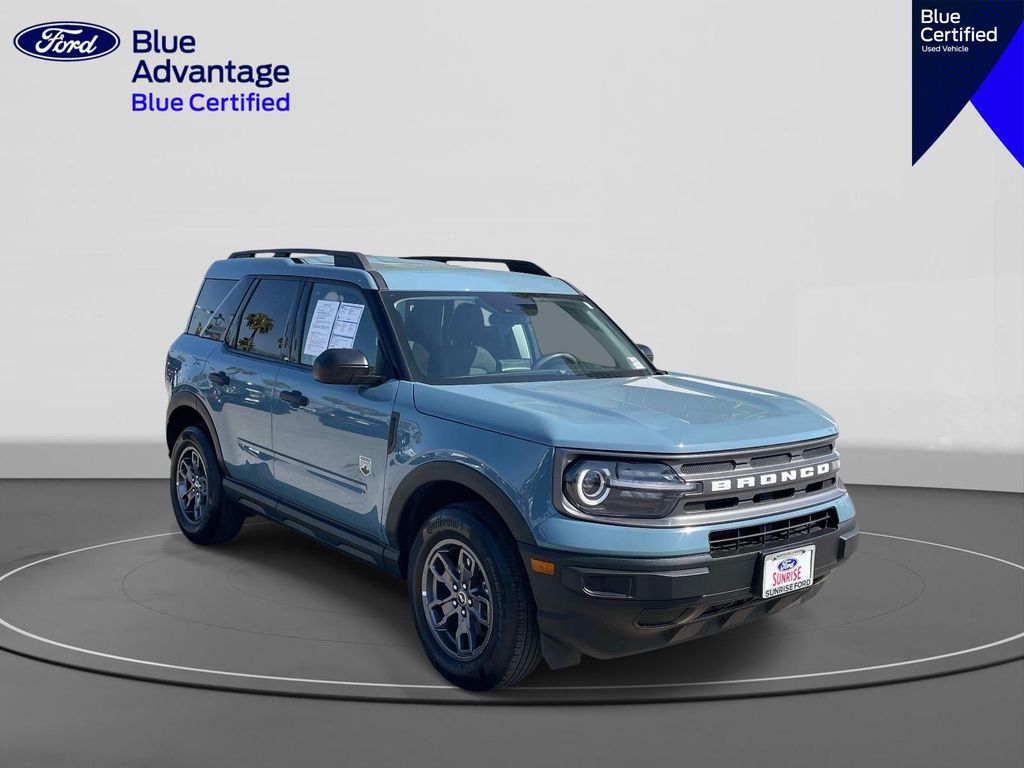 View vehicle photo 4