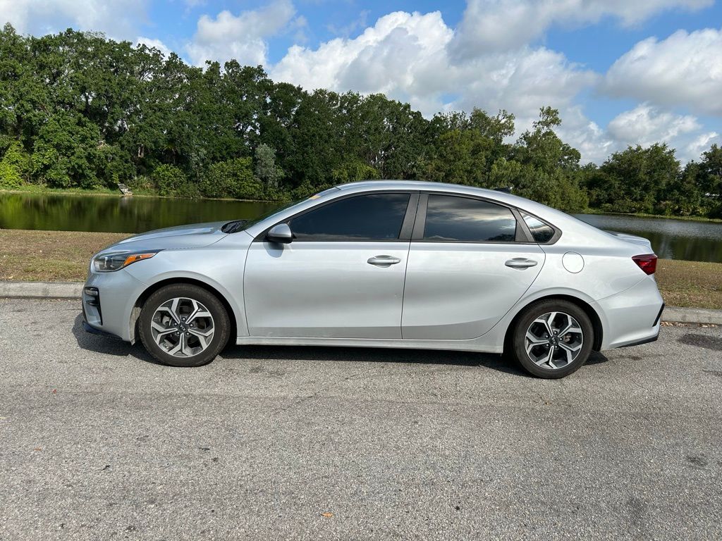 2021 Kia Forte LXS 2