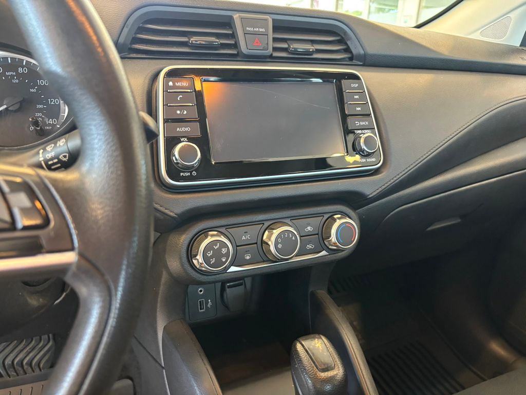 2022 Nissan Versa 1.6 S