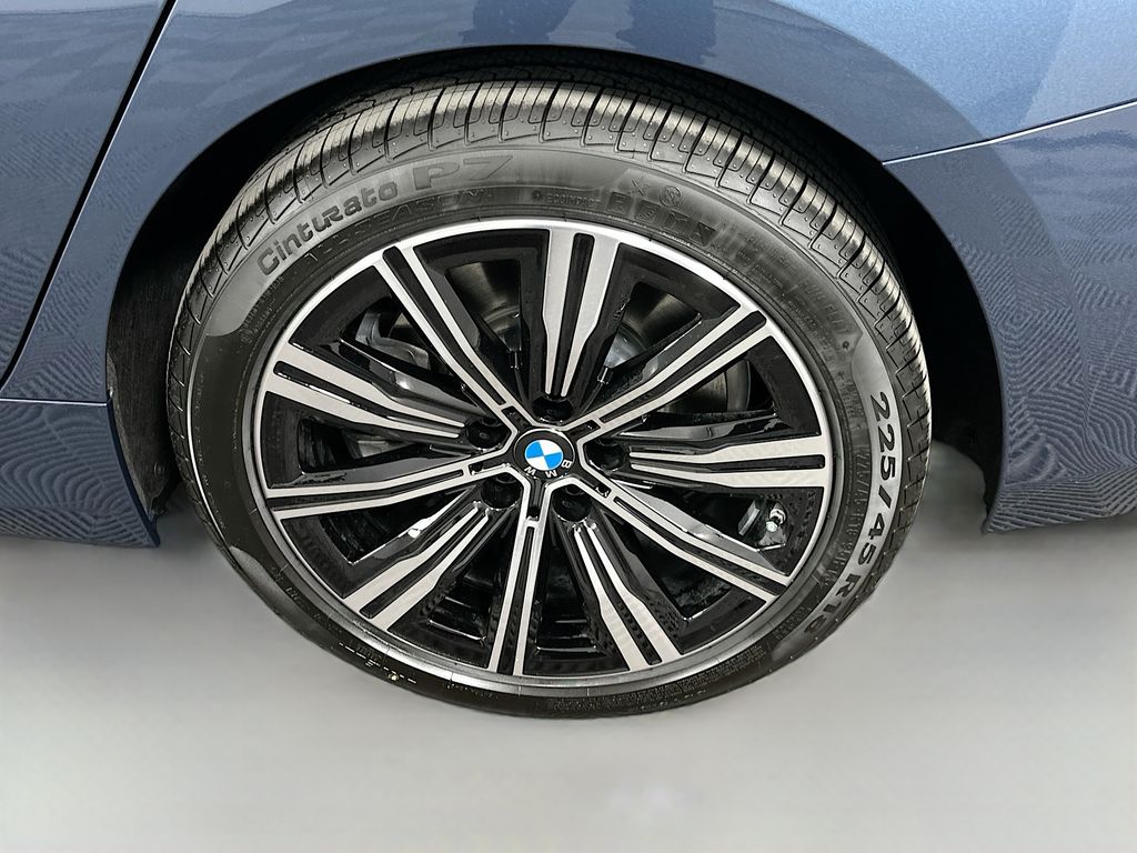 Thumbnail: 2026 BMW 3 Series - 23