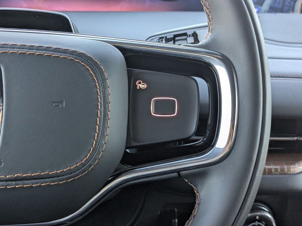 2025 Lincoln Navigator Black Label