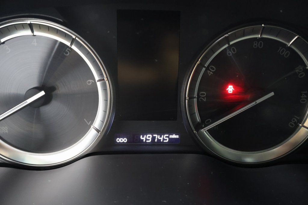 Thumbnail: 2021 Lexus LX - 17