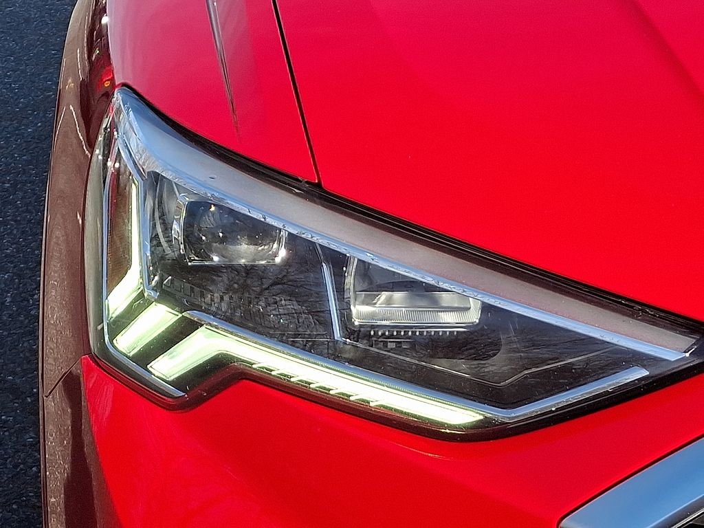 Thumbnail: 2023 Audi Q3 - 9