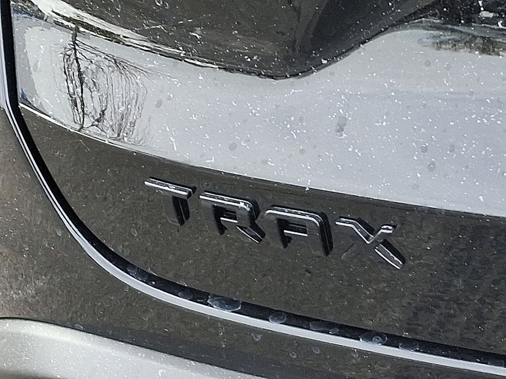 Thumbnail: 2026 Chevrolet Trax - 5