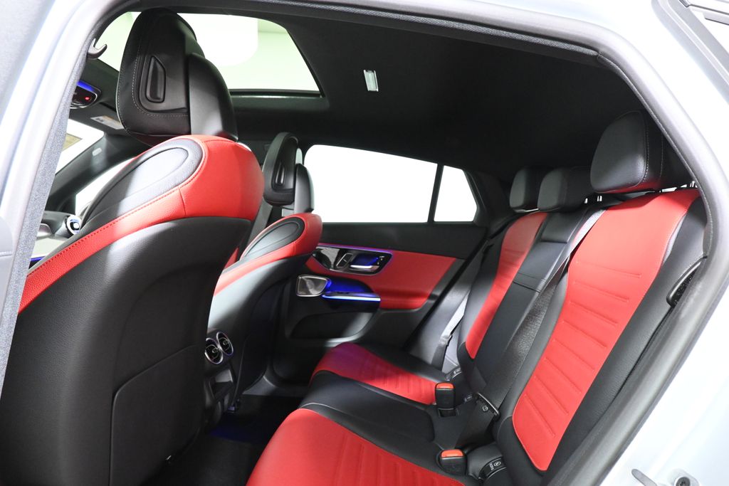 2025 Mercedes-Benz GLC 300 25