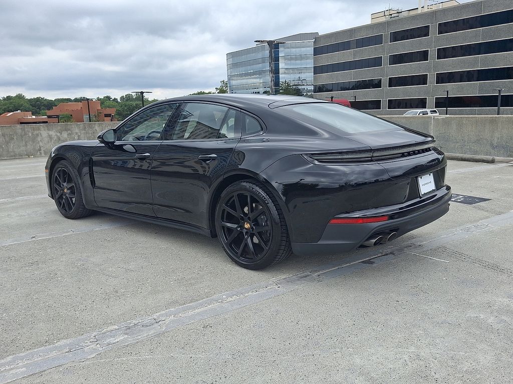 Thumbnail: 2025 Porsche Panamera - 3
