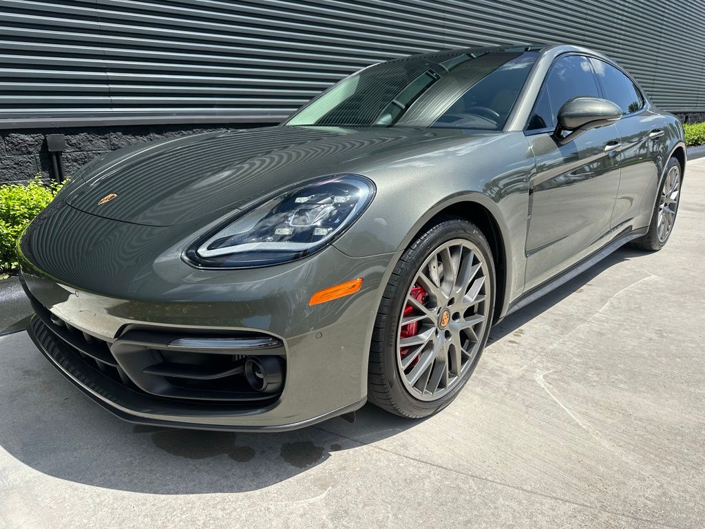 Thumbnail: 2023 Porsche Panamera - 6