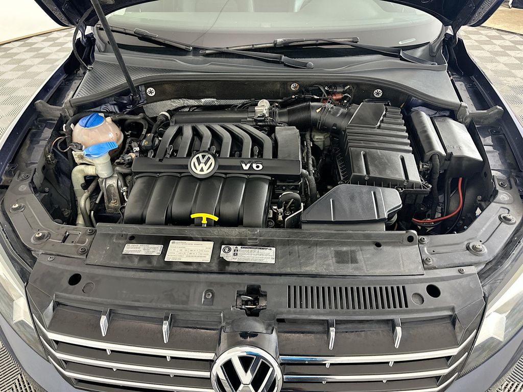 2014 Volkswagen Passat SE 30