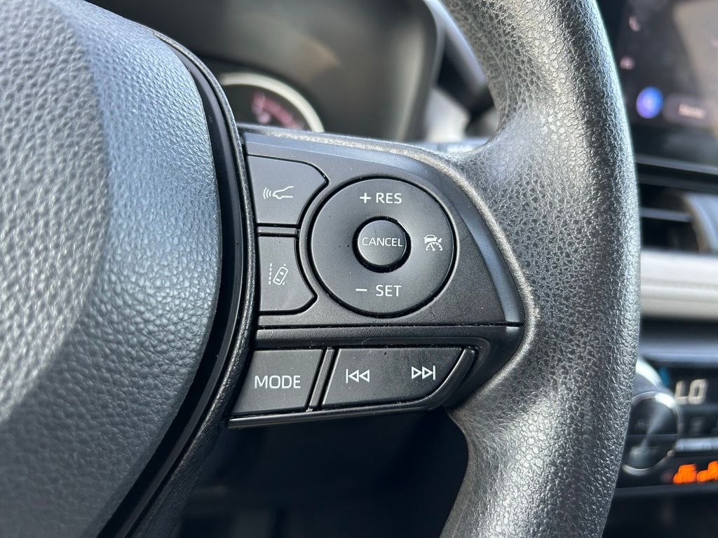 Thumbnail: 2023 Toyota RAV4 - 19