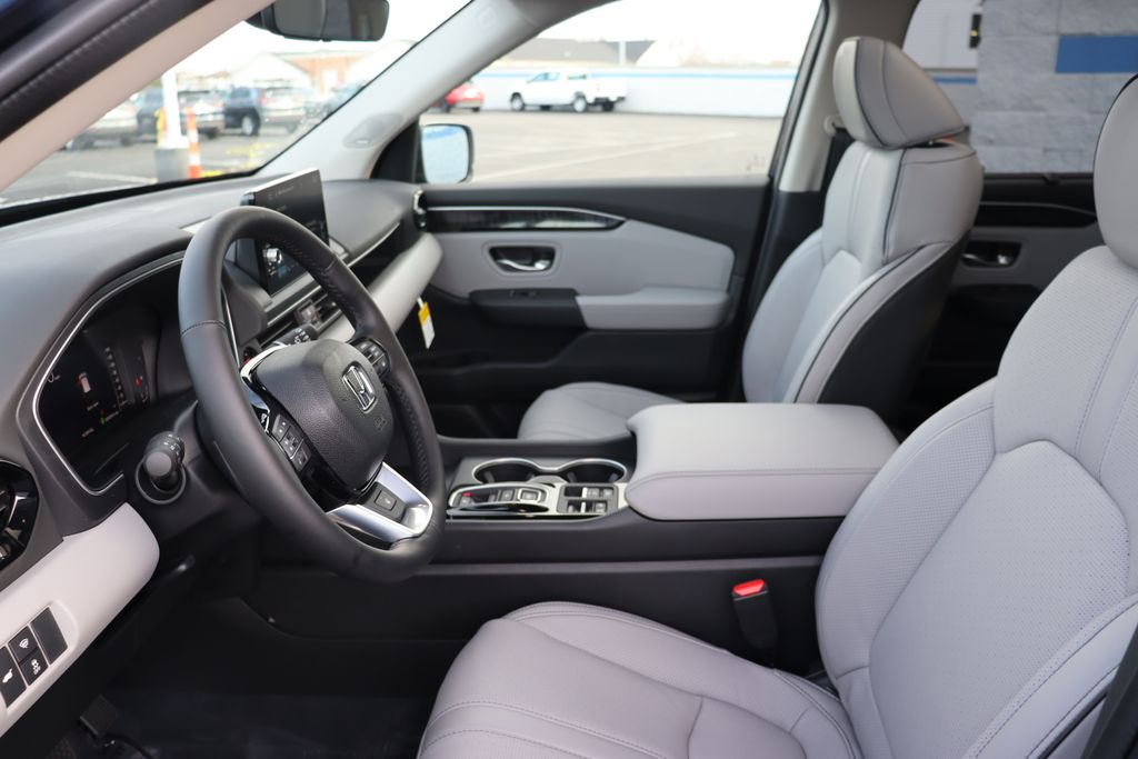 2025 Honda Pilot Elite 31