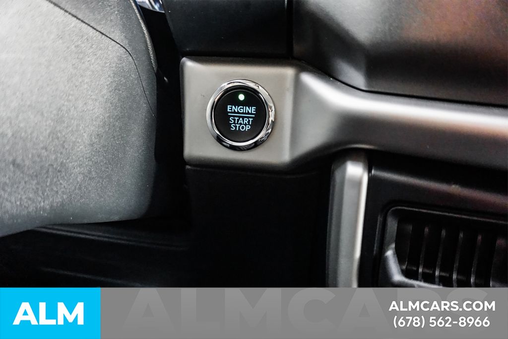 Used 2024 White Ford XLT image 30