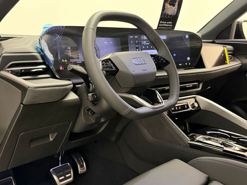 Thumbnail: 2026 Audi SQ5 - 25