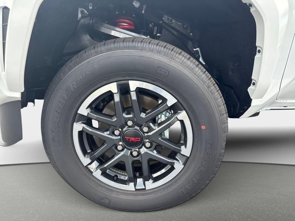 2025 Toyota Tacoma TRD Sport - Photo 9