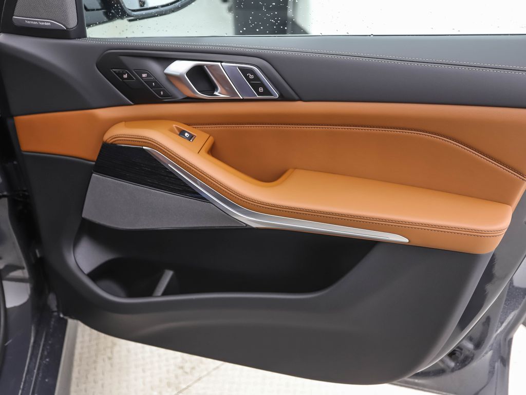 Thumbnail: 2026 BMW X5 - 29