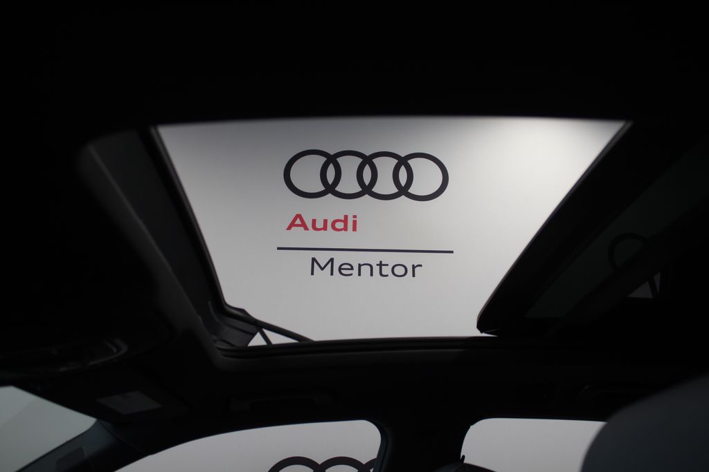 Thumbnail: 2025 Audi Q5 - 13