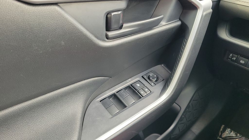 Certified Used 2021 Silver Toyota LE image 19
