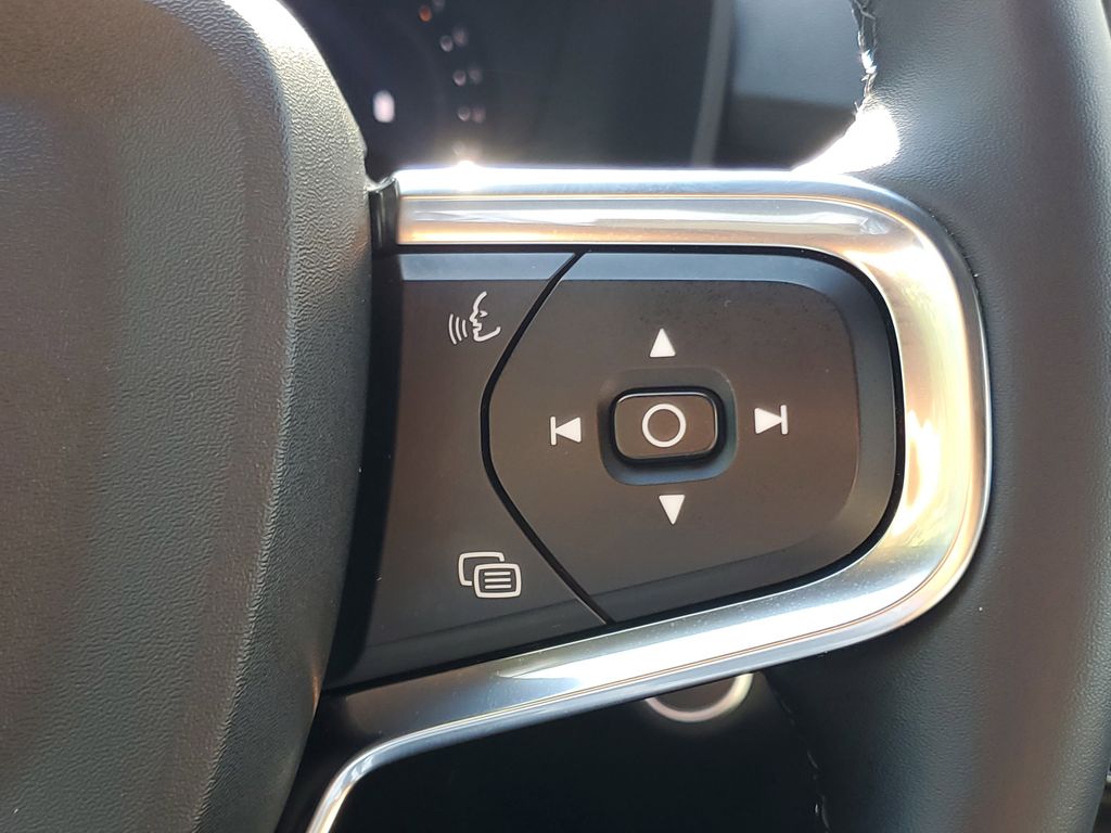 used 2025 Volvo XC40 car, priced at $28,595