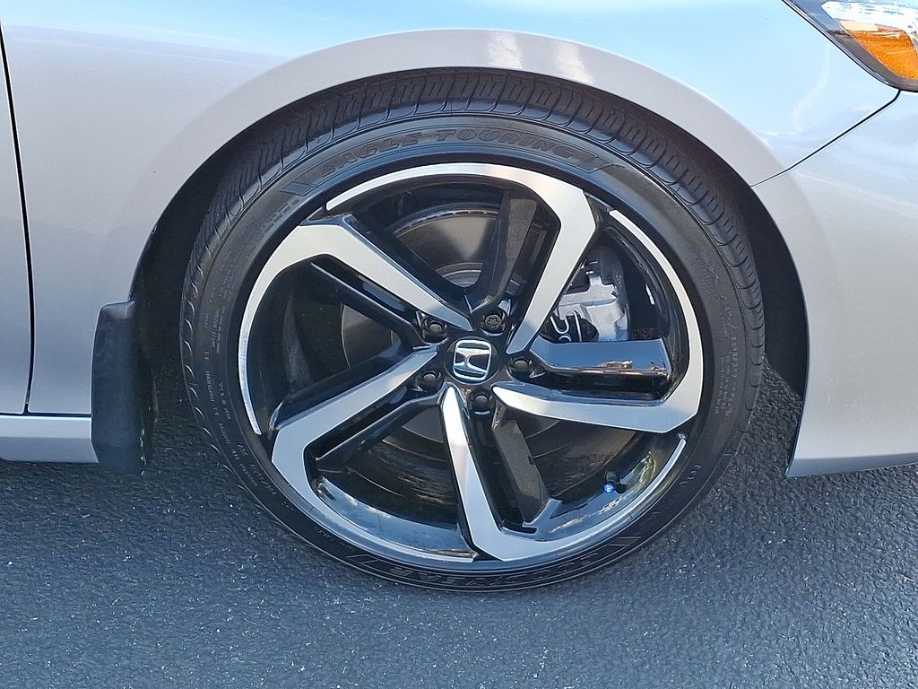 Thumbnail: 2022 Honda Accord - 8