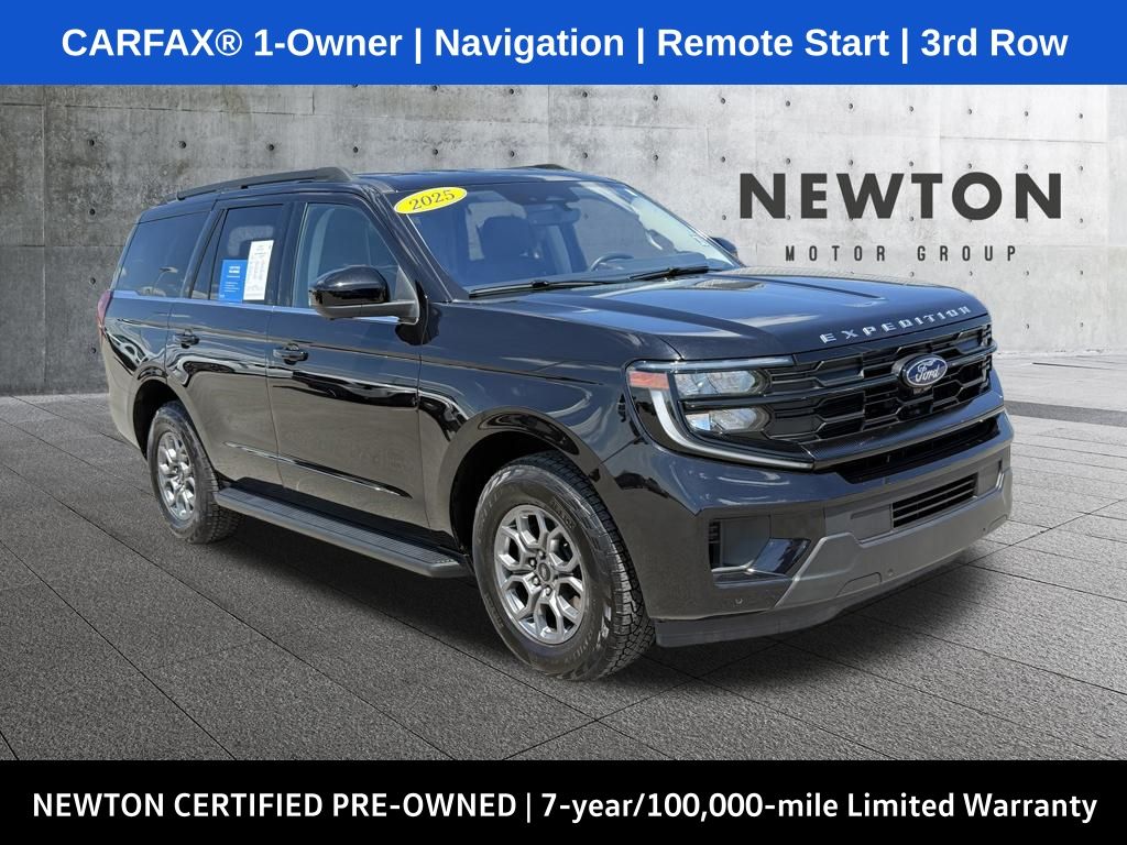 Black Metallic 2025 Ford Expedition Active 4WD SUV / Crossover Four-Wheel Drive Automatic